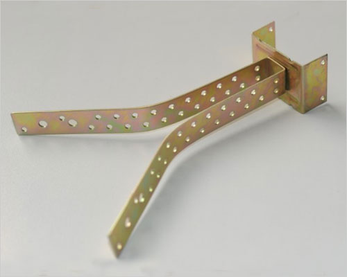 托木支架 托木支架采用兩種孔徑多級孔洞設(shè)計,方便安裝時根據(jù)現(xiàn)場情況調(diào)節(jié)高度.起到支撐作用和固定屋脊瓦的作用.